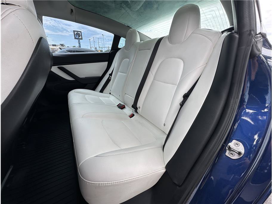 Used 2018 Tesla Model 3 Performance AWD/4WD image 16