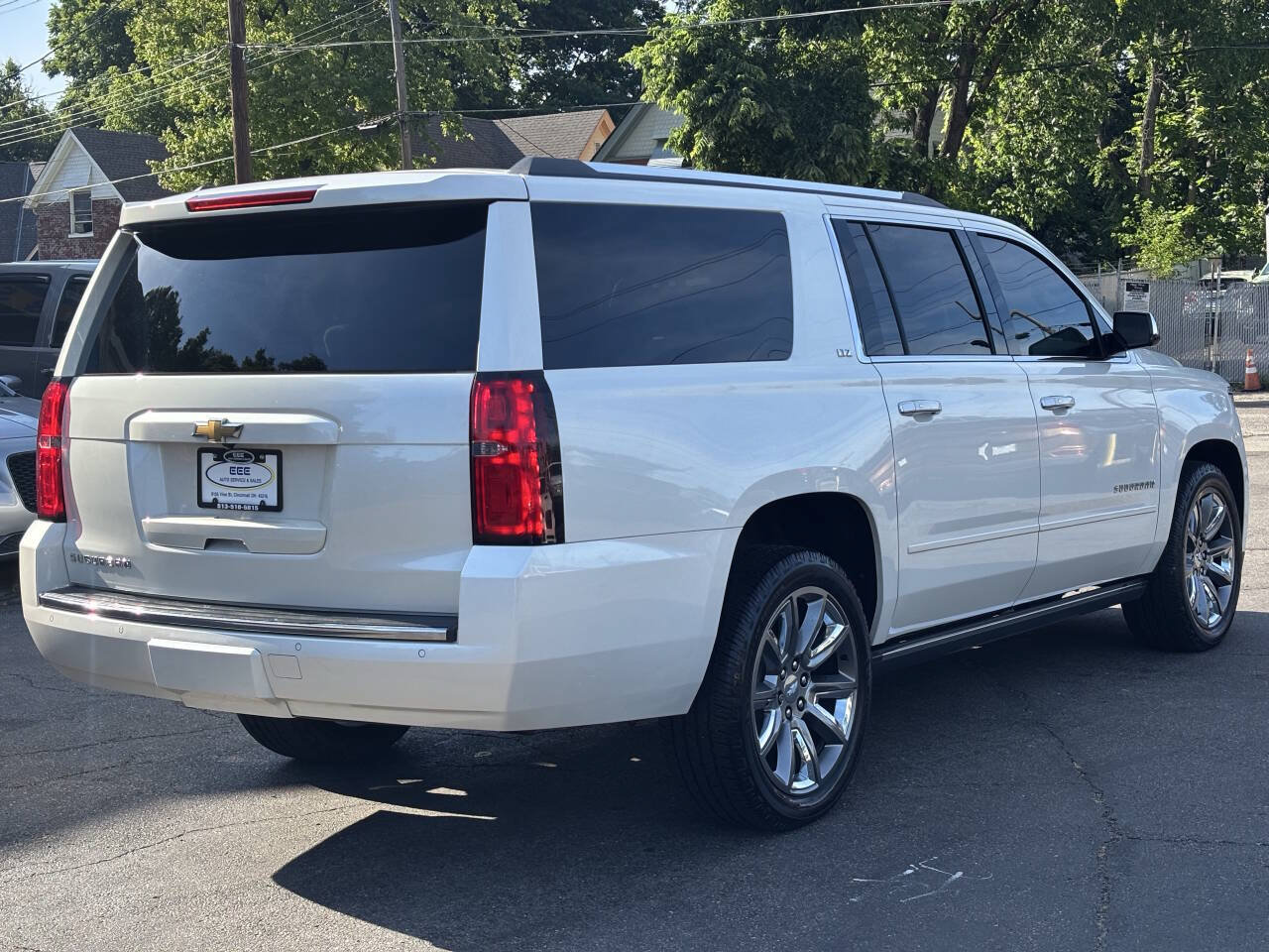 Used 2015 Chevrolet Suburban LTZ AWD/4WD image 8