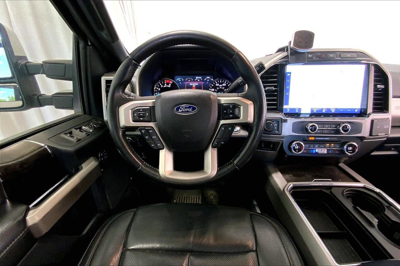 Used 2022 Ford F250 Lariat w/ Lariat Ultimate Package AWD/4WD image 14