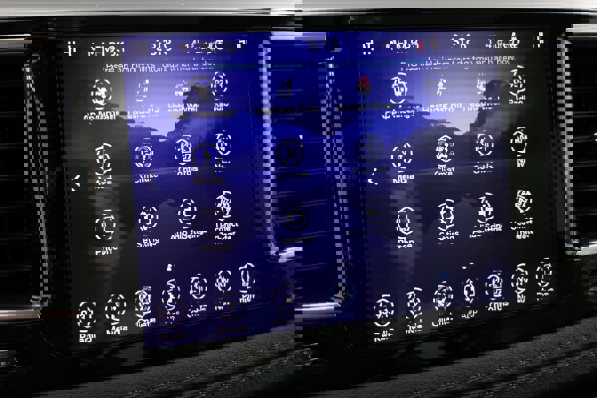 Used 2019 Chrysler Pacifica Limited image 56