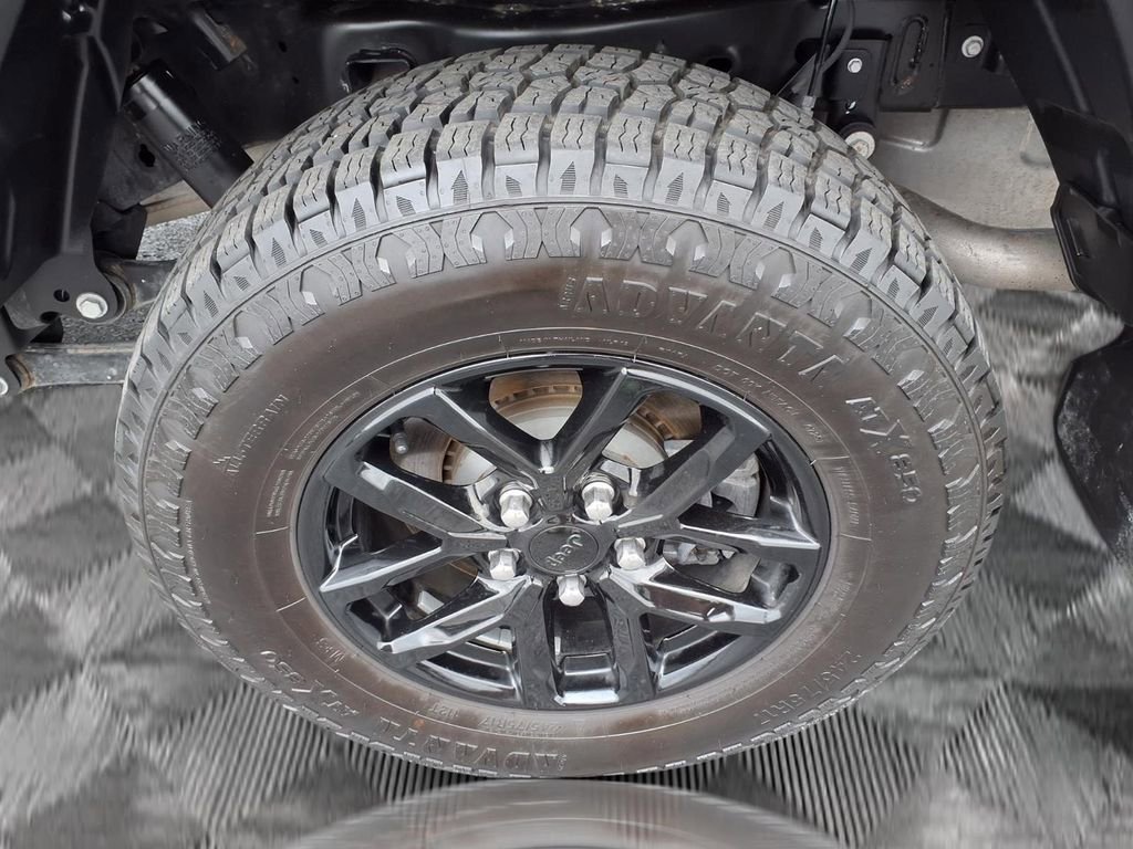 Used 2022 Jeep Gladiator Sport AWD/4WD image 19