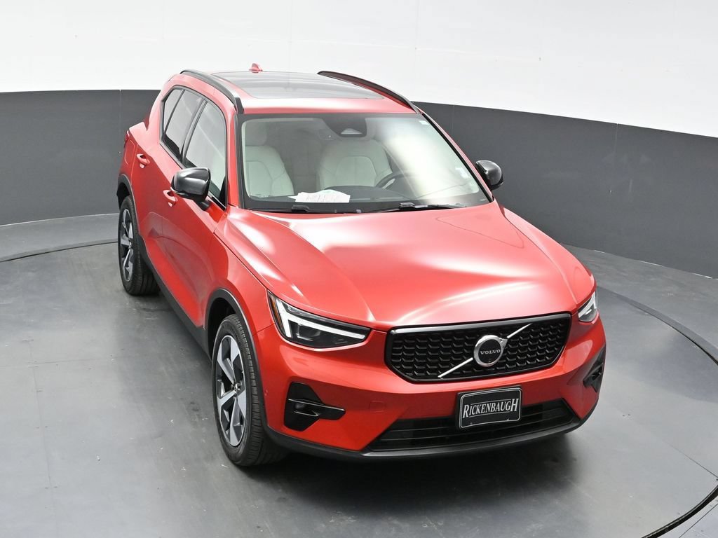 Used 2024 Volvo XC40 B5 Plus w/ Climate Package AWD/4WD image 33