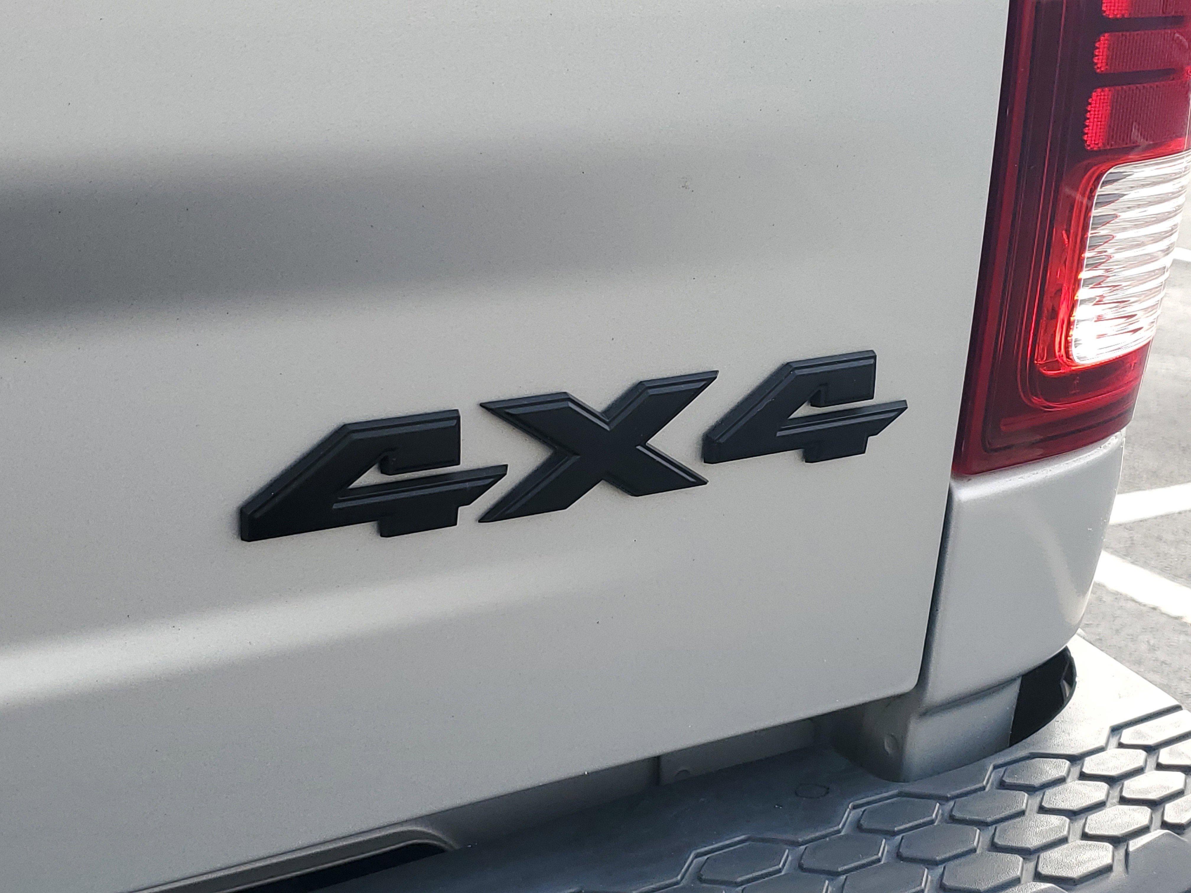 Used 2018 RAM 1500 Rebel w/ Luxury Group image 6