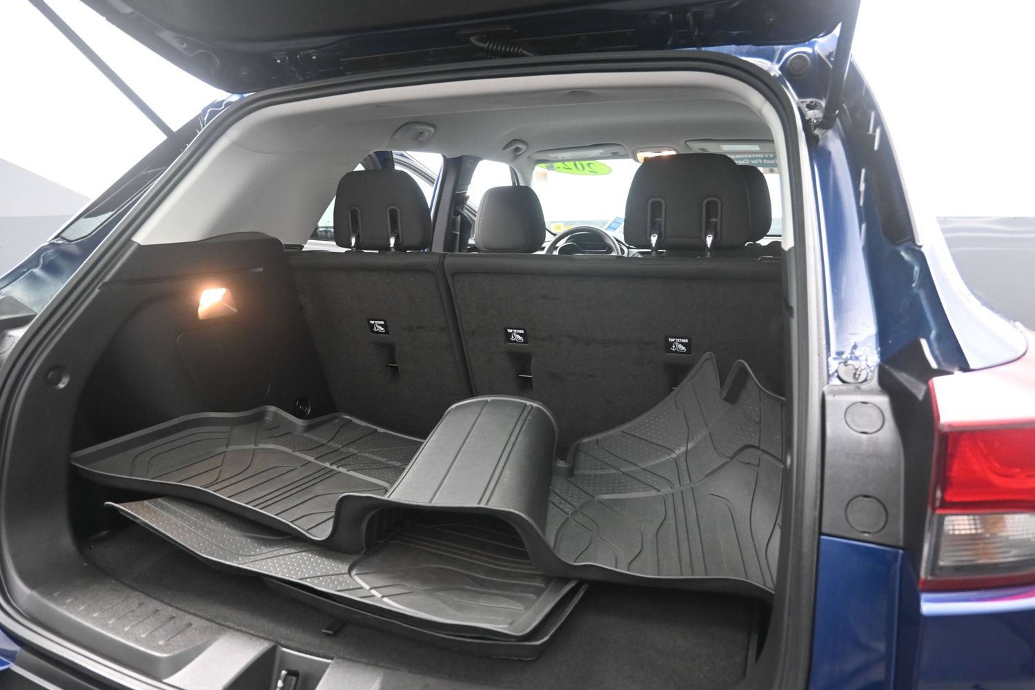Used 2023 Chevrolet TrailBlazer LT AWD/4WD image 18
