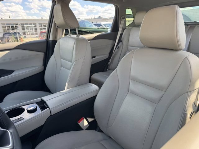 Used 2023 Nissan Rogue SL AWD/4WD image 27