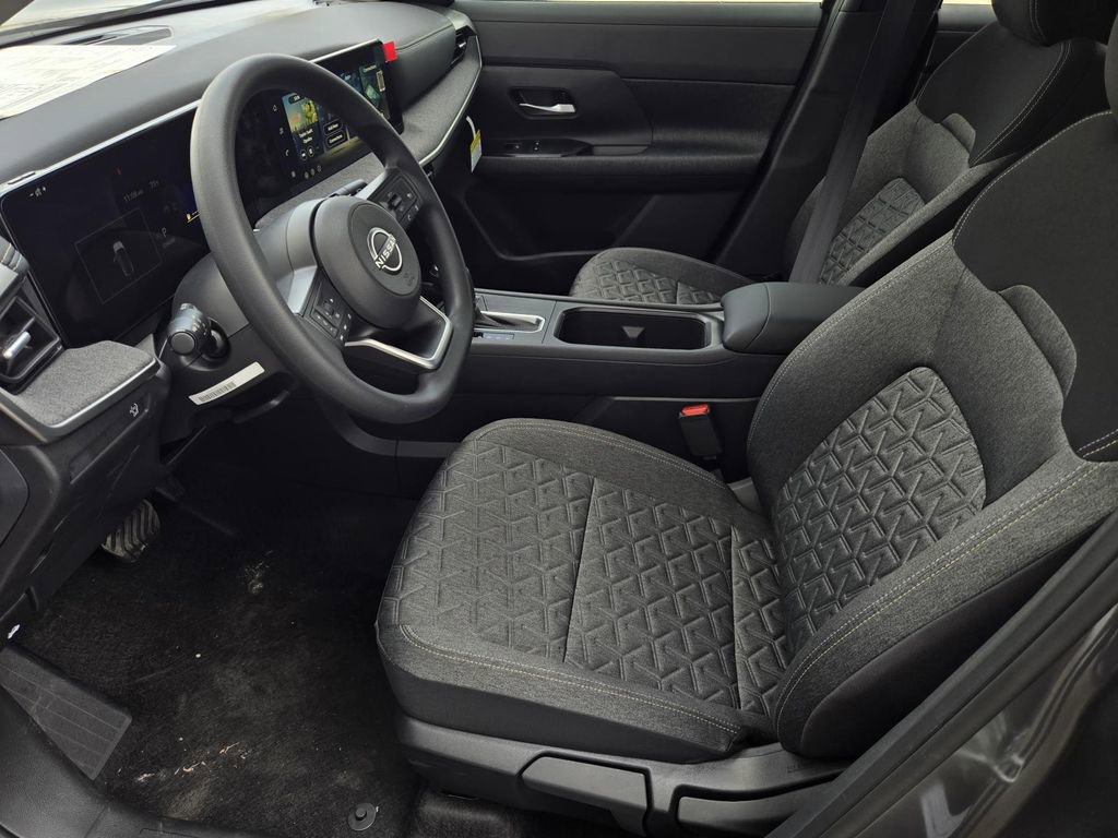 New 2026 Nissan Kicks SV w/ Charging Package image 18