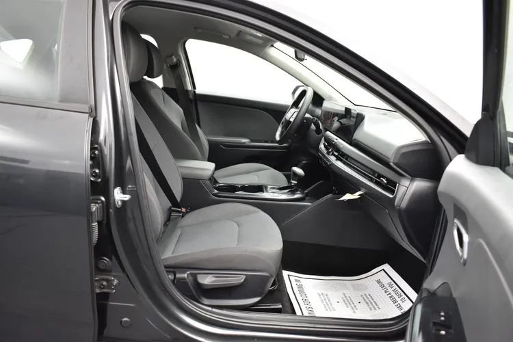 Used 2025 Kia K4 FWD image 16