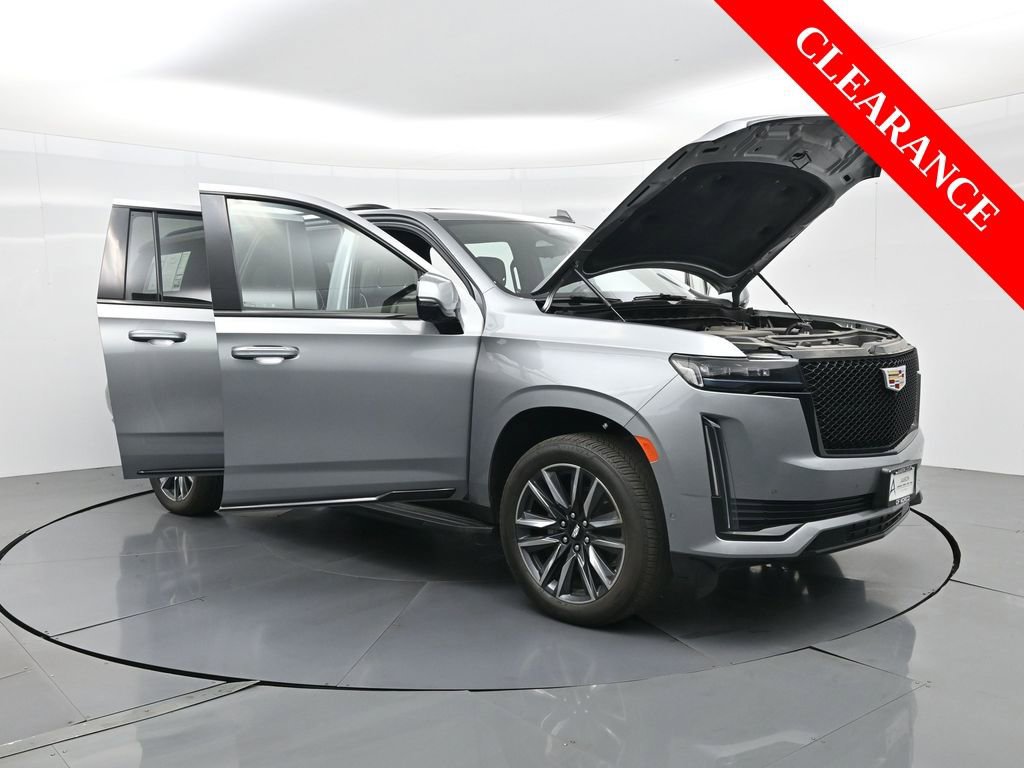 Used 2024 Cadillac Escalade ESV Sport w/ Heavy-Duty Trailer Package image 44