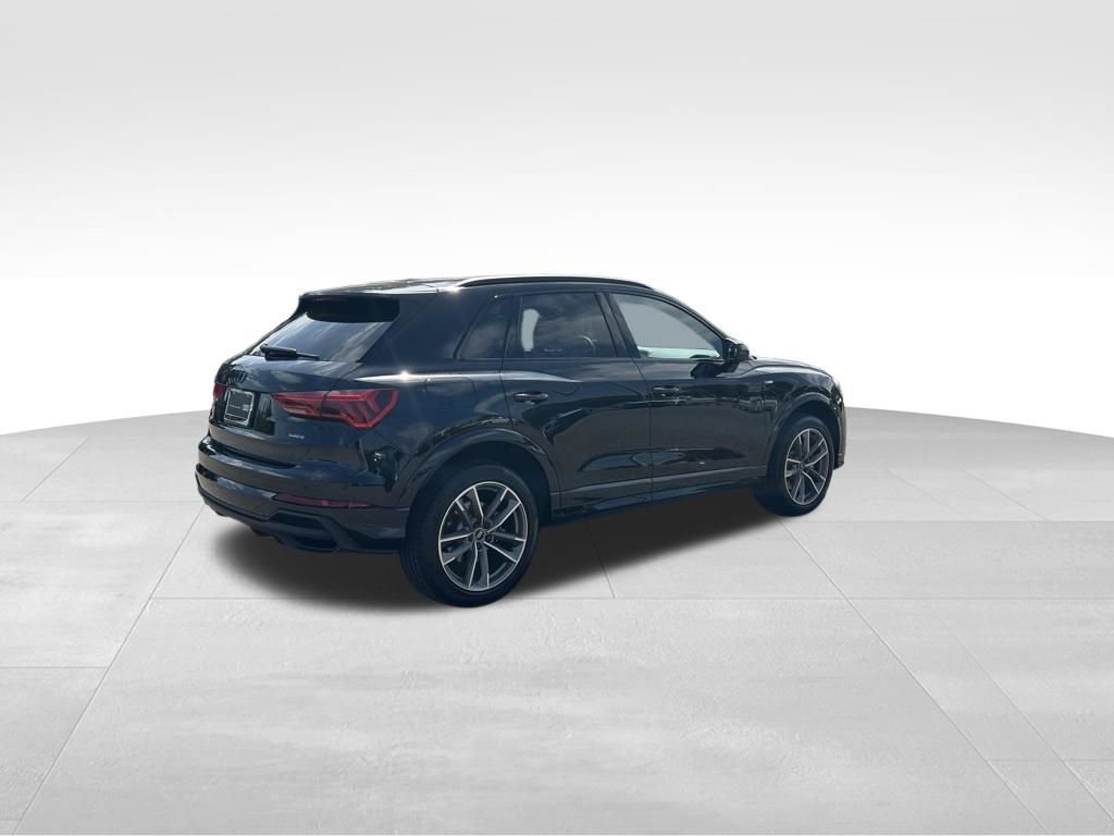 Used 2025 Audi Q3 2.0T Premium w/ Convenience Package image 5