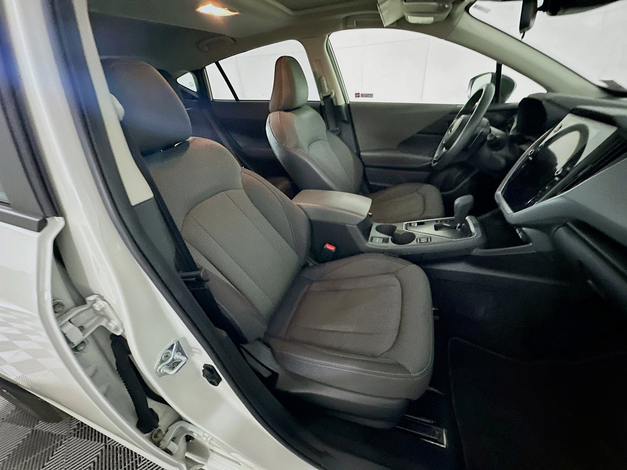 Used 2024 Subaru Crosstrek 2.0i Premium image 29