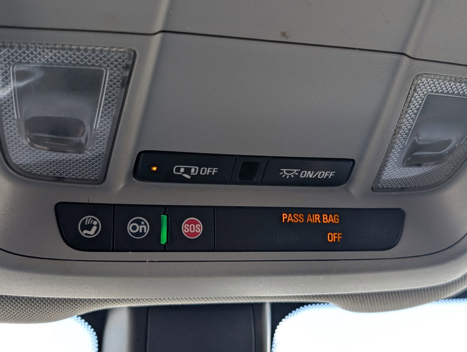 Used 2019 Chevrolet Equinox LT w/ LPO, Floor Liner Package AWD/4WD image 25