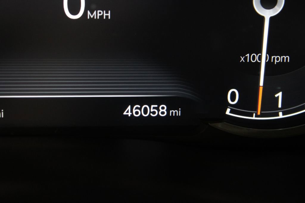 Used 2022 Genesis GV70 3.5T Sport w/ Sport Advanced Package AWD/4WD image 28