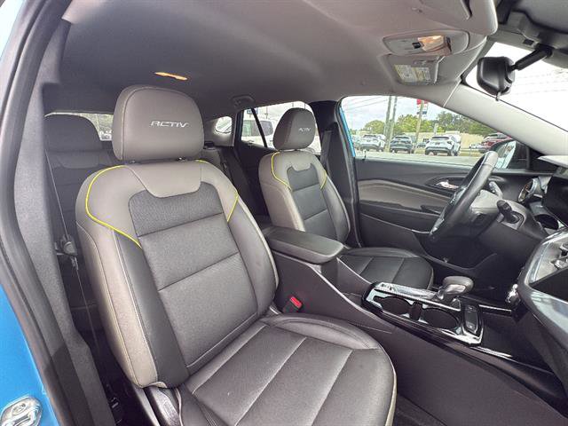 Used 2025 Chevrolet Trax ACTIV w/ Driver Confidence Package image 9