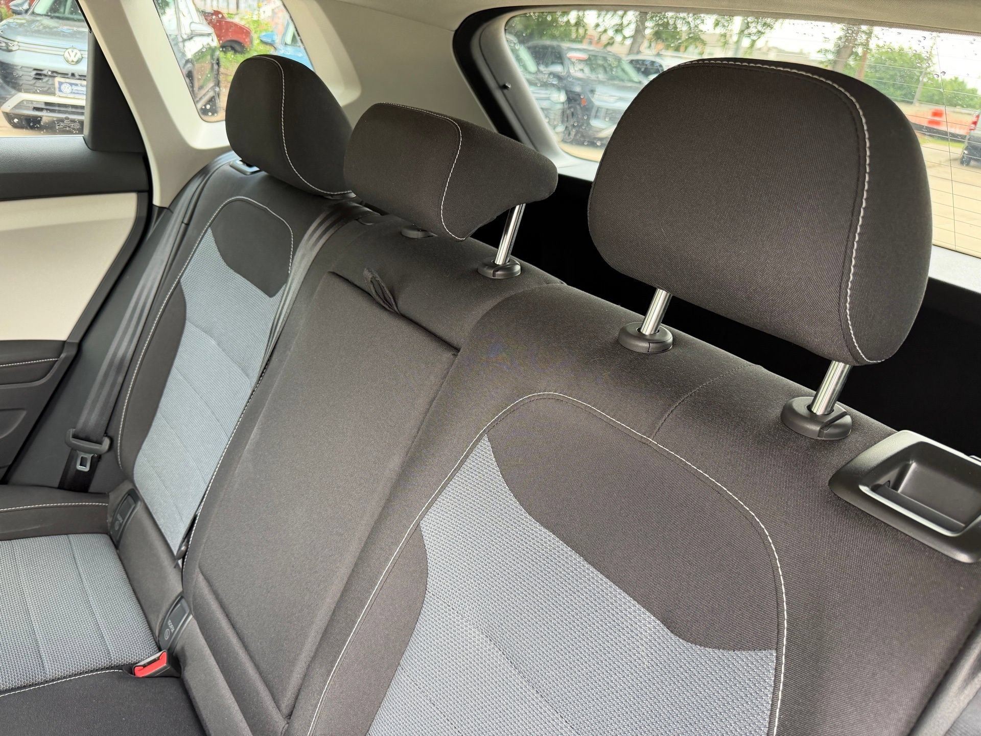Certified 2025 Volkswagen Taos S FWD image 26