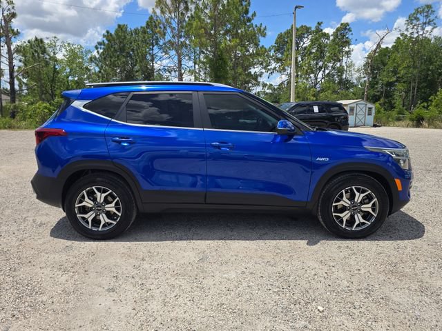 Used 2022 Kia Seltos EX AWD/4WD image 3