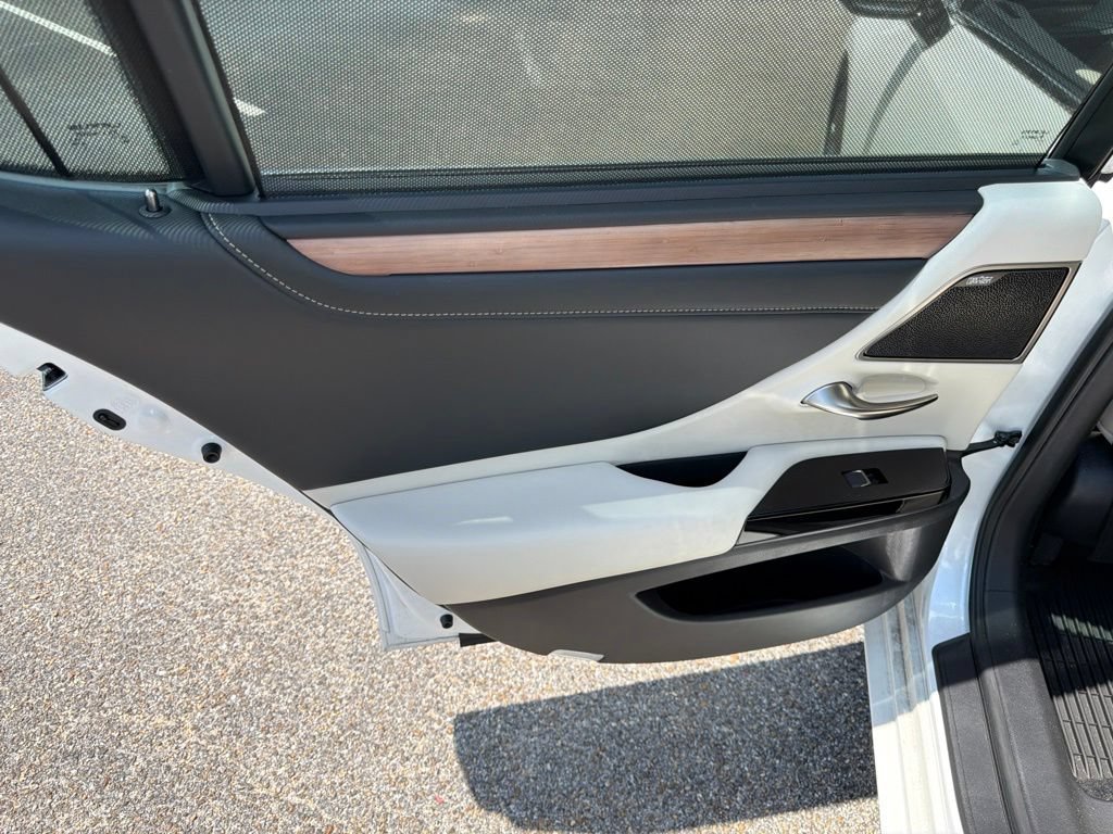 Used 2025 Lexus ES 350 Ultra Luxury FWD image 17