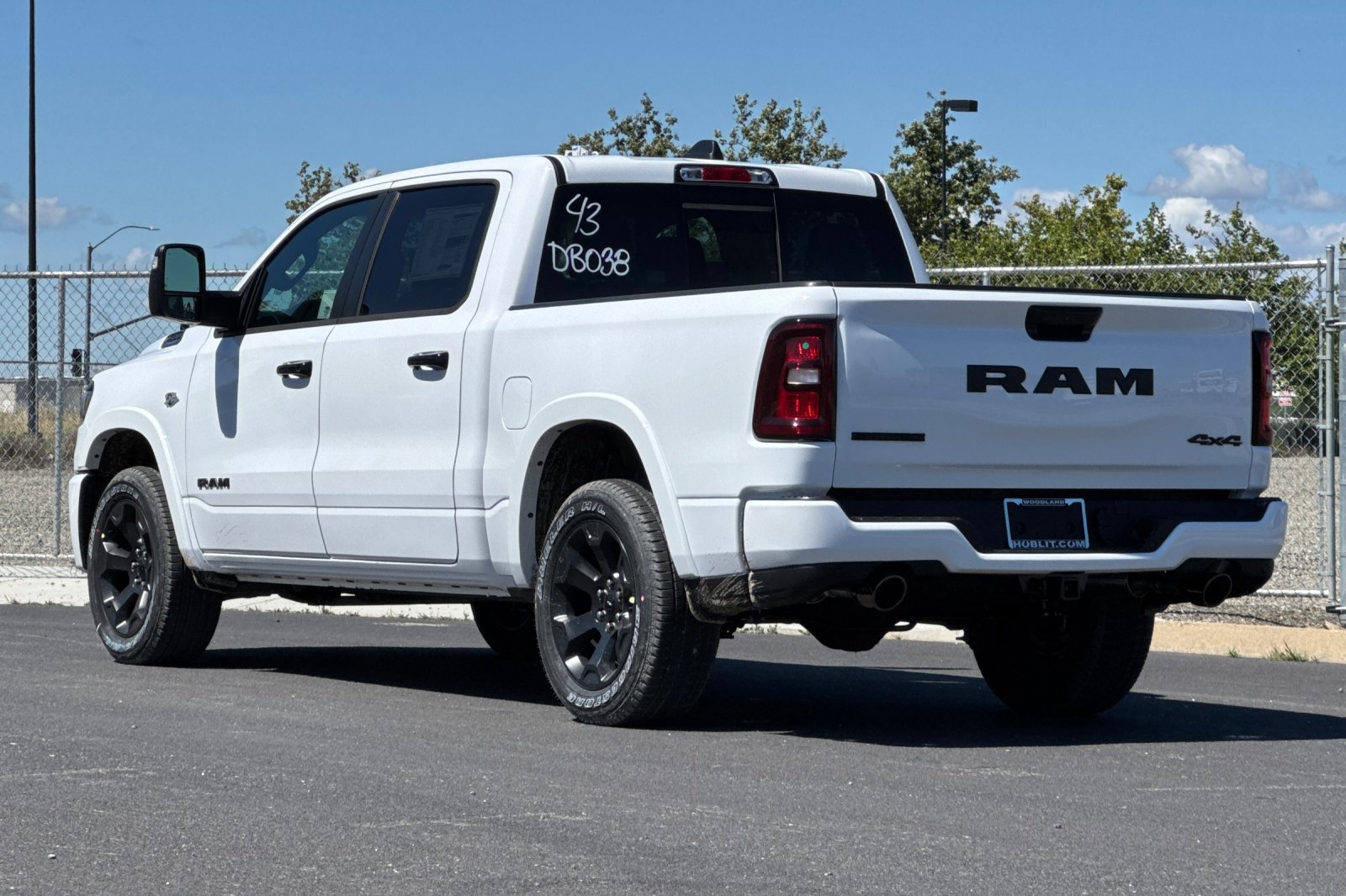 New 2026 RAM 1500 4x4 Crew Cab image 5