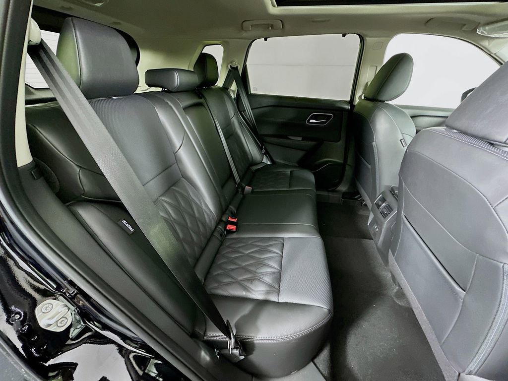 New 2026 Nissan Rogue Platinum image 36