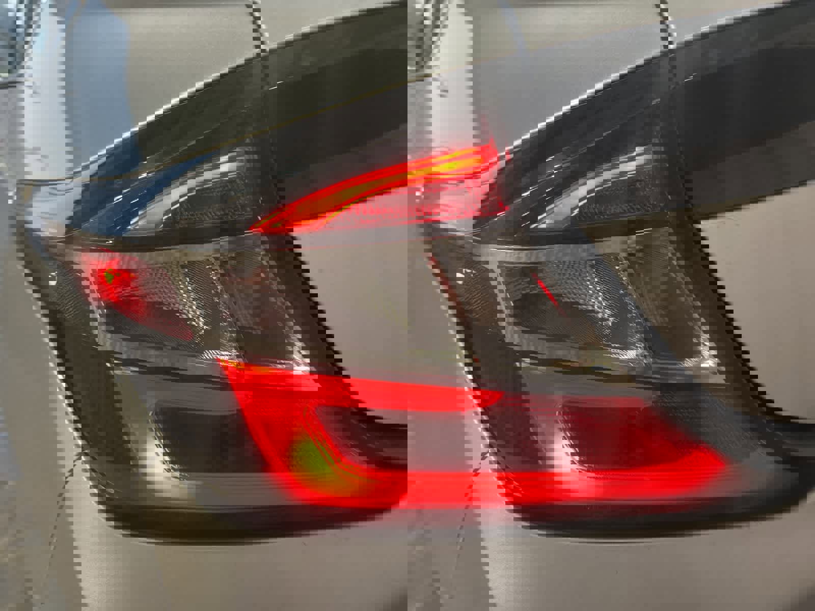 Used 2018 Chevrolet Volt LT w/ Comfort Package image 12