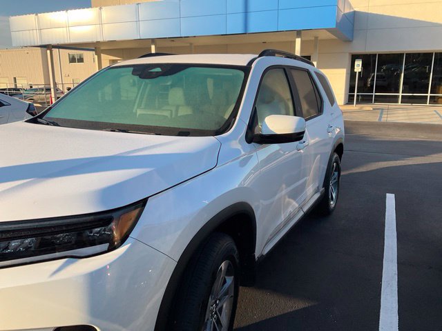 Used 2026 Honda Pilot EX-L image 10