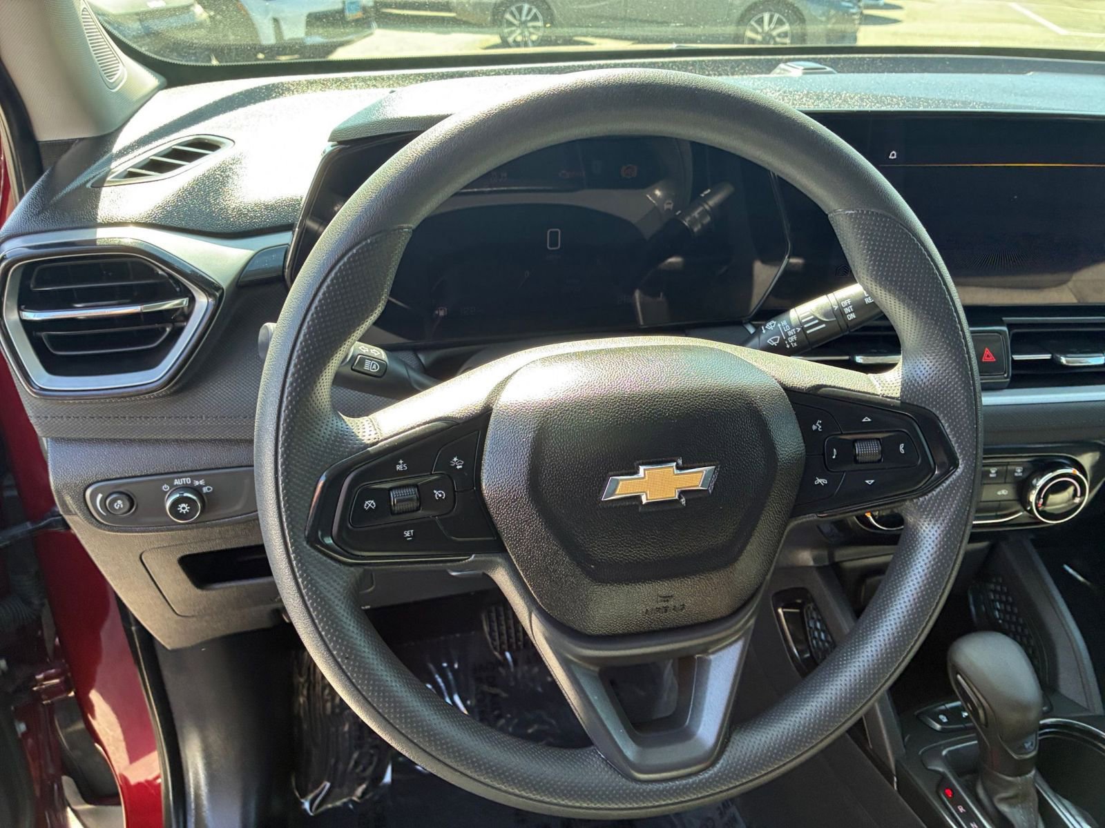 Used 2025 Chevrolet TrailBlazer LT FWD image 29