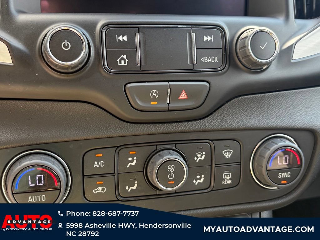 Used 2024 GMC Terrain SLT AWD/4WD image 16
