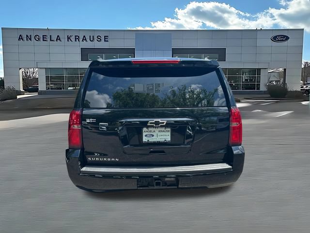 Used 2020 Chevrolet Suburban LT w/ LT Midnight Edition RWD image 7