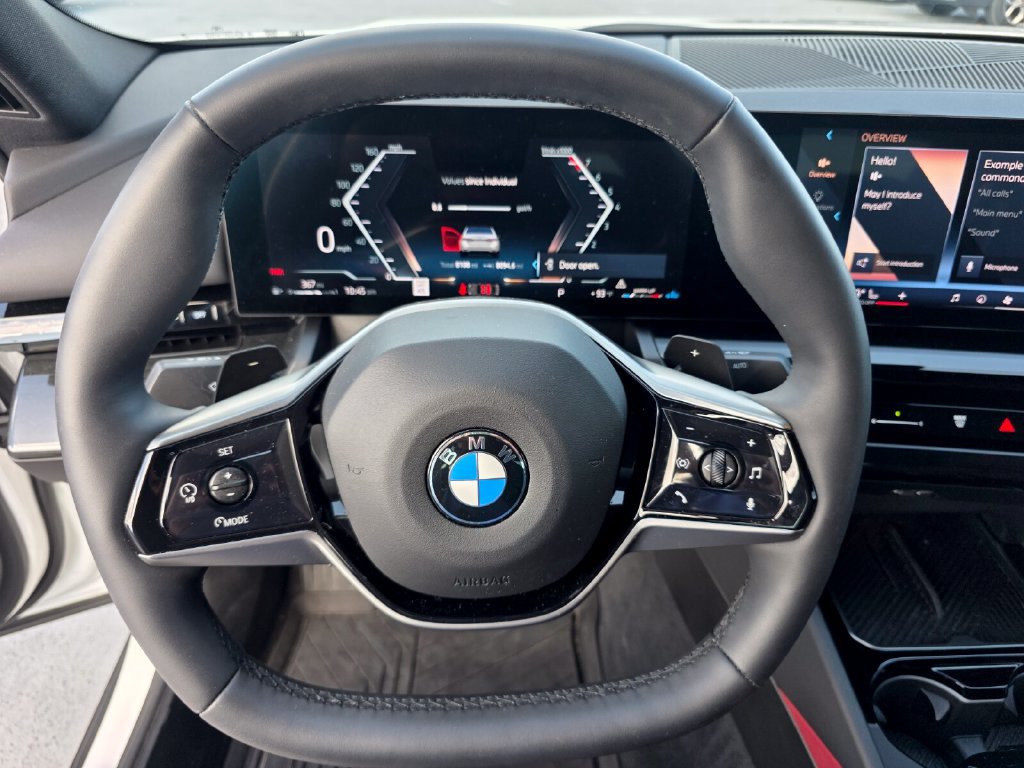 Certified 2025 BMW 530i RWD image 17