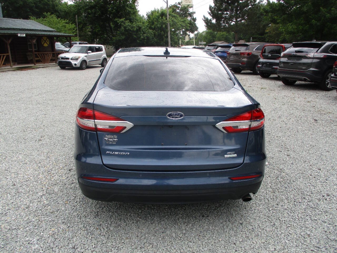 Used 2019 Ford Fusion SE FWD image 4