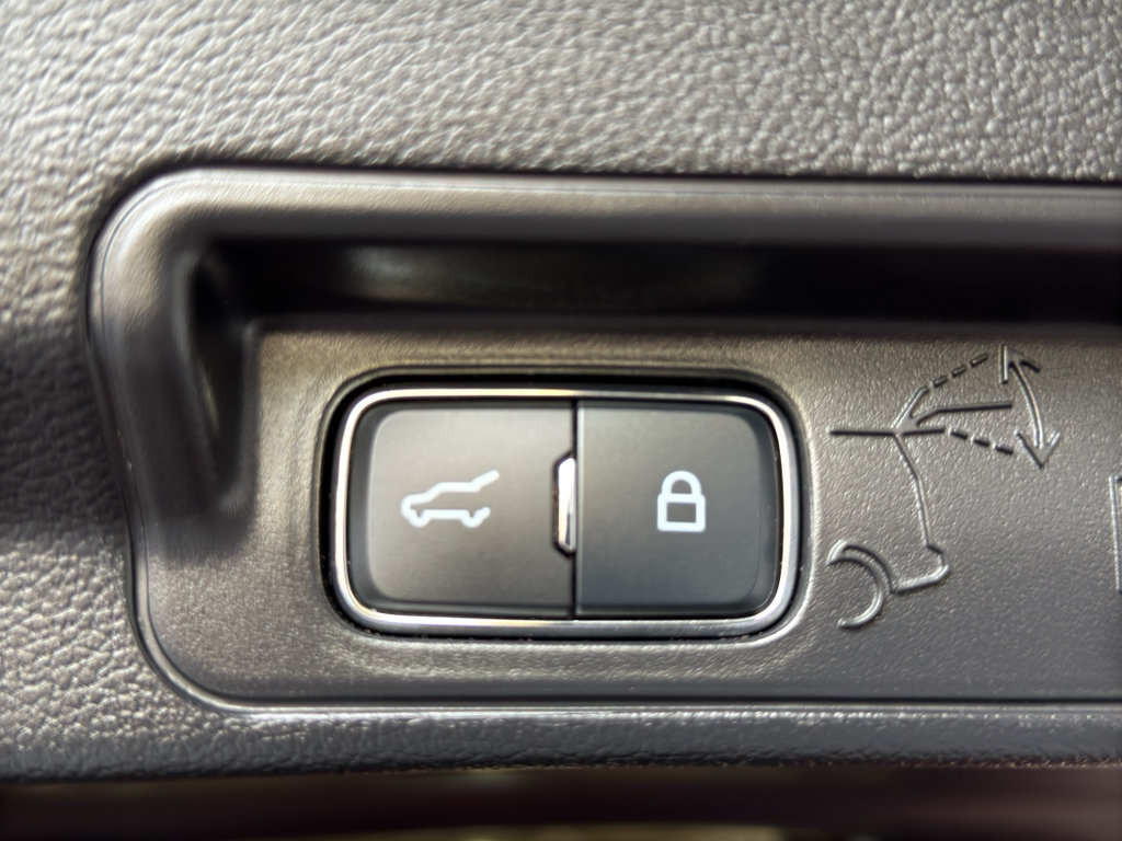 Used 2026 Ford Explorer ST AWD/4WD image 21