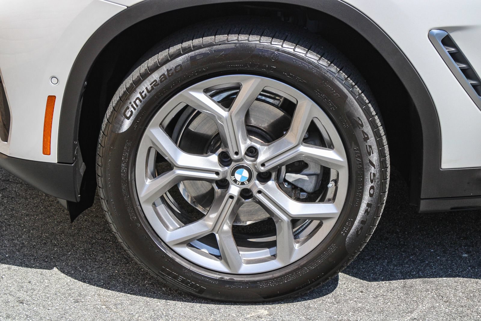 Used 2024 BMW X3 xDrive30i w/ Premium Package AWD/4WD image 11
