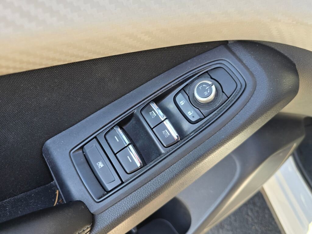 Used 2019 Subaru Ascent Premium image 25