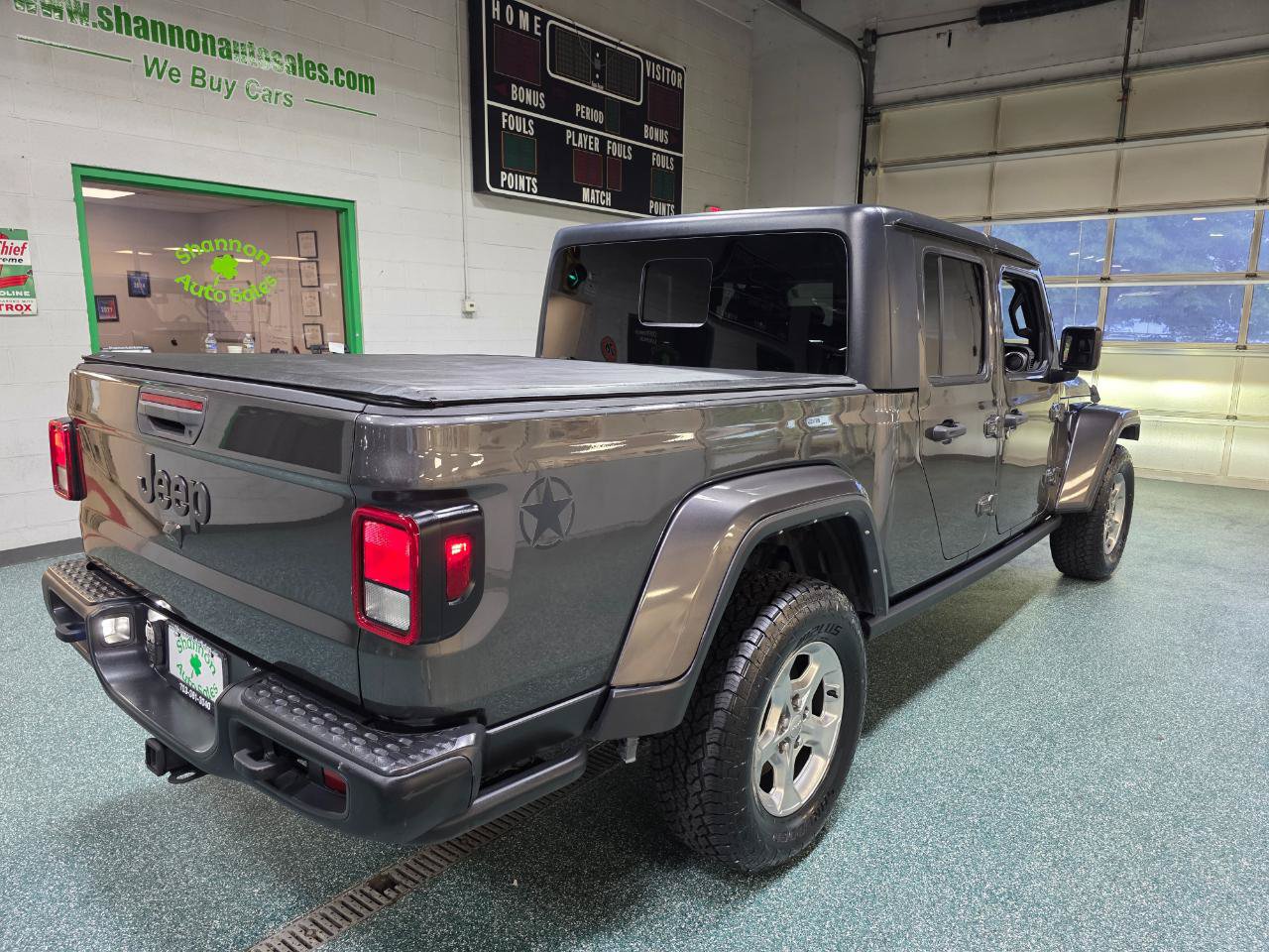 Used 2021 Jeep Gladiator Sport AWD/4WD image 6