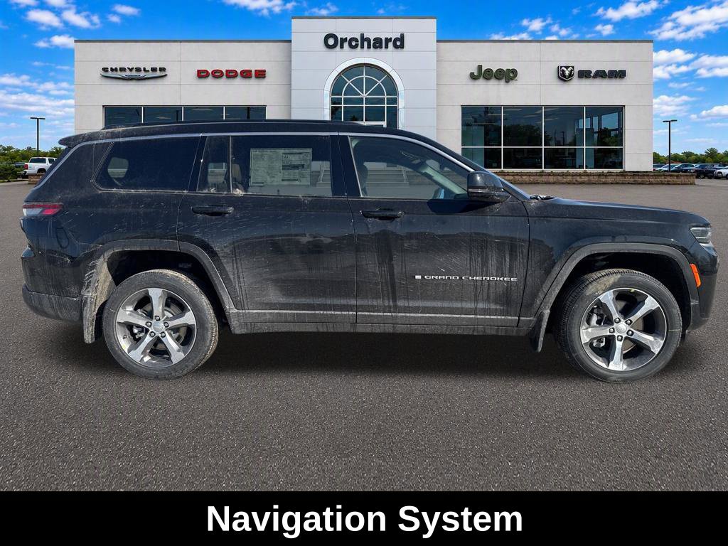 New 2026 Jeep Grand Cherokee L Limited w/ MOPAR Finishing Package AWD/4WD image 2