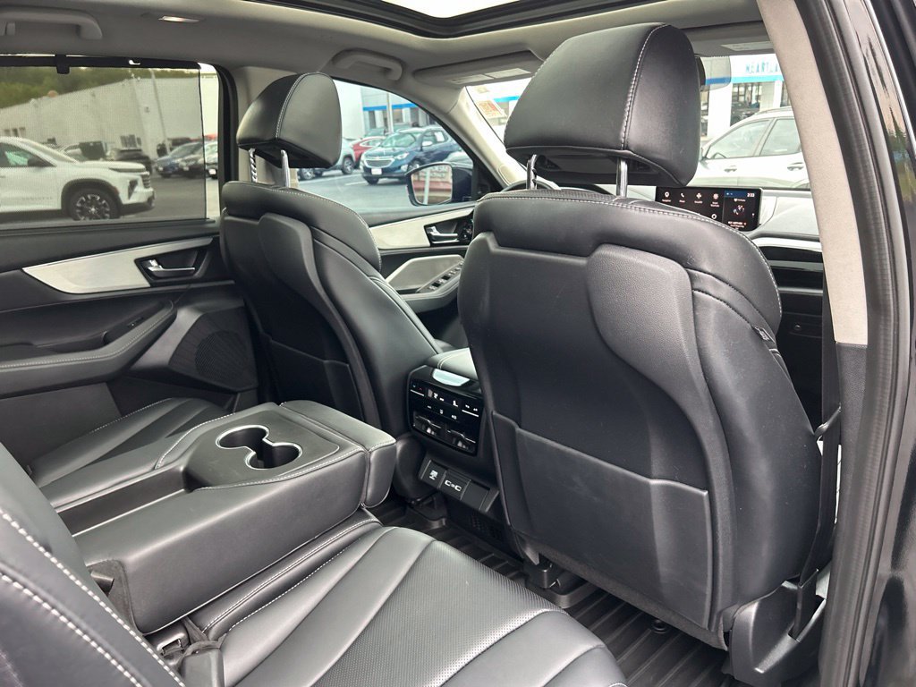Used 2023 Acura MDX w/ Technology Package AWD/4WD image 43