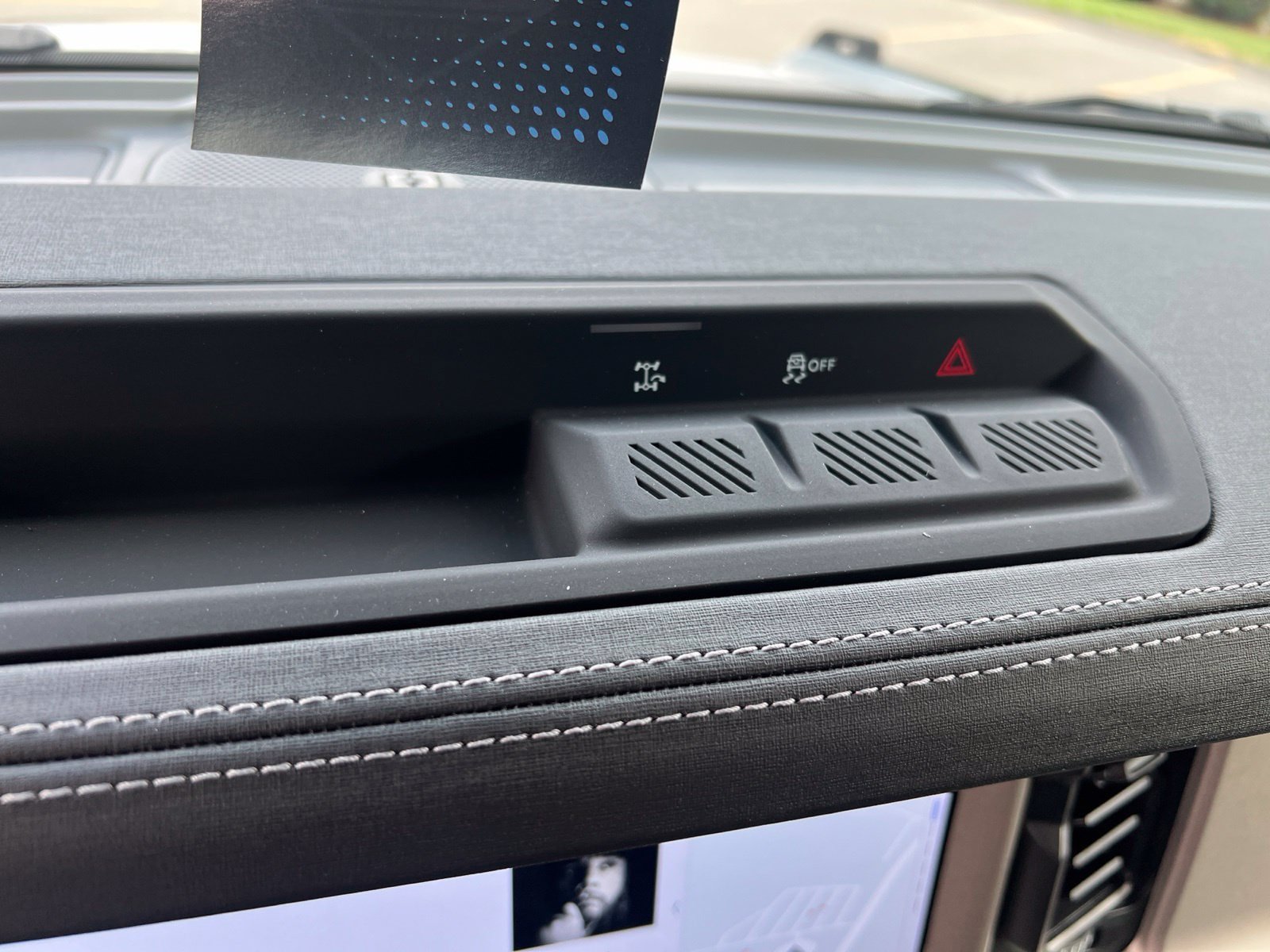 New 2026 Ford Bronco Outer Banks AWD/4WD image 31