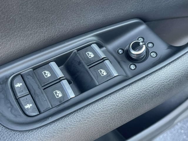 Used 2019 Audi Q7 3.0T Premium w/ Convenience Package AWD/4WD image 16
