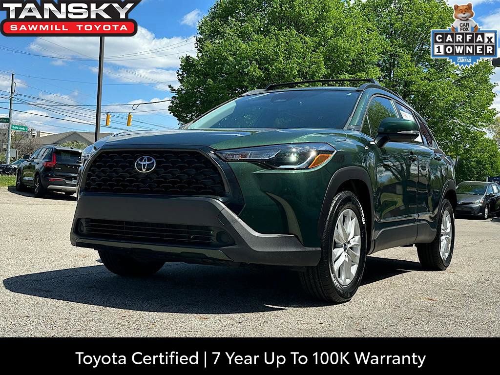 Certified 2023 Toyota Corolla Cross LE image 1