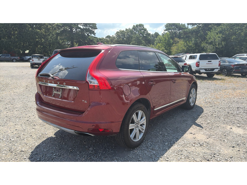 Used 2016 Volvo XC60 T6 w/ Proximity Package FWD image 3