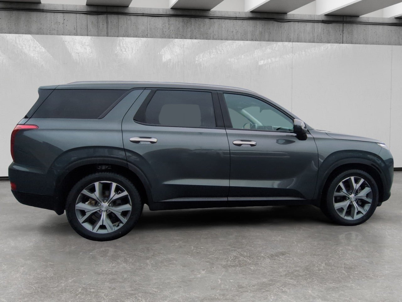 Used 2022 Hyundai Palisade SEL w/ Premium Package FWD image 8