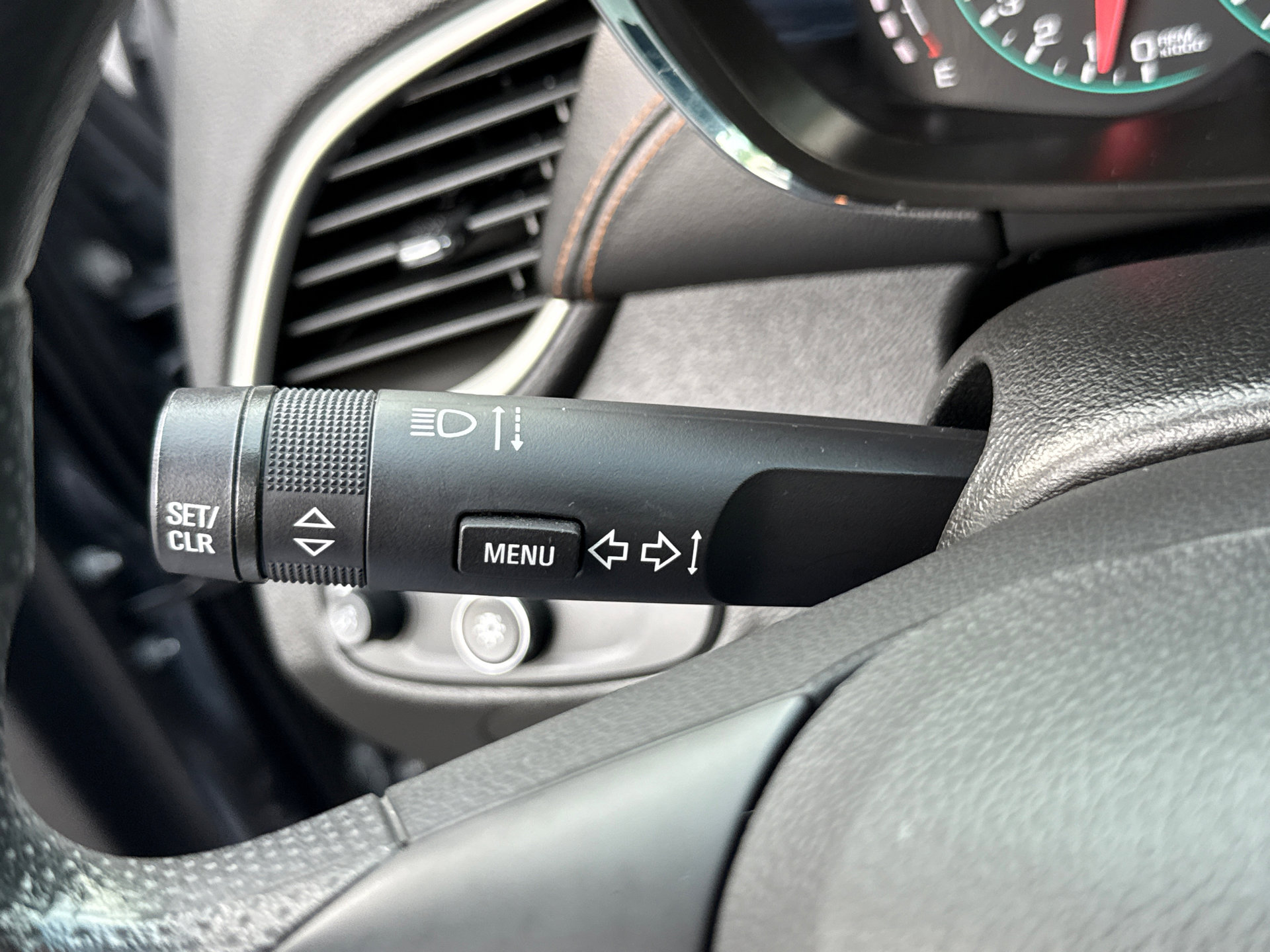 Used 2020 Chevrolet Trax LS FWD image 31