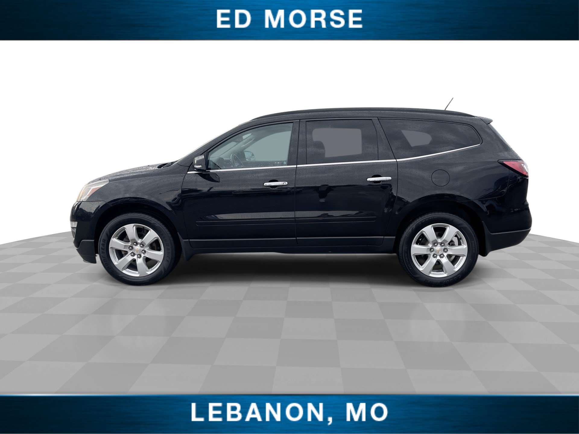 Used 2017 Chevrolet Traverse LT w/ Style and Technology Package FWD image 5