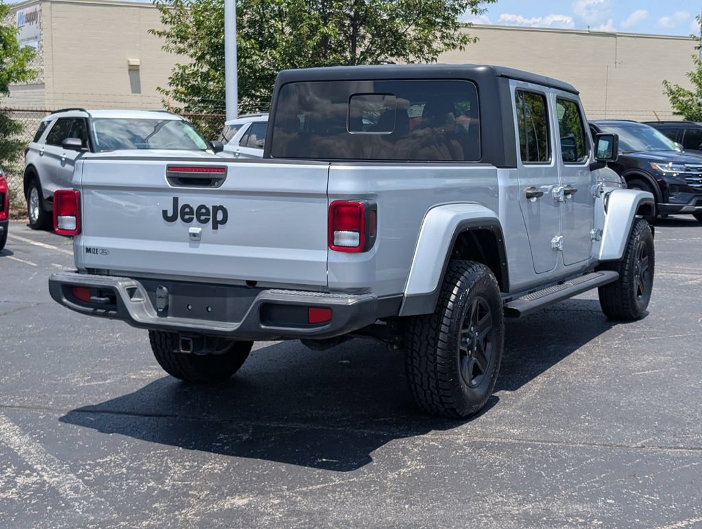 Used 2023 Jeep Gladiator Sport AWD/4WD image 6