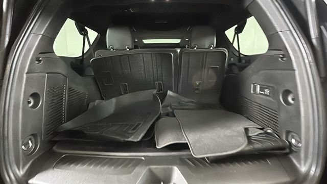 Used 2022 Chevrolet Suburban LT w/ Luxury Package AWD/4WD image 27