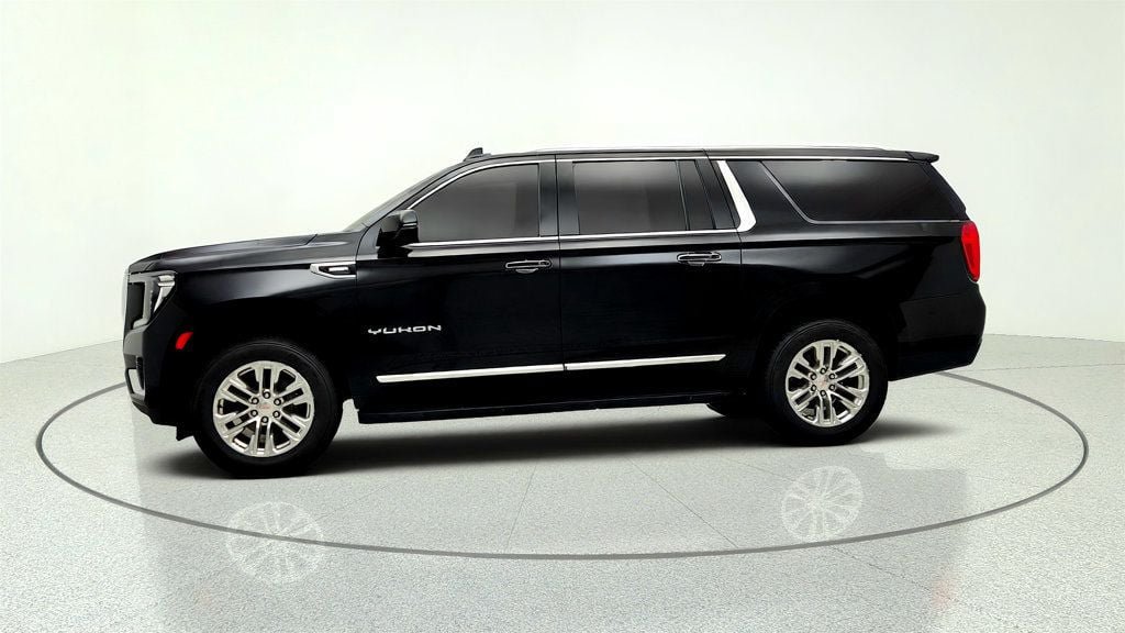 Used 2023 GMC Yukon XL SLT w/ SLT Premium Package AWD/4WD image 8