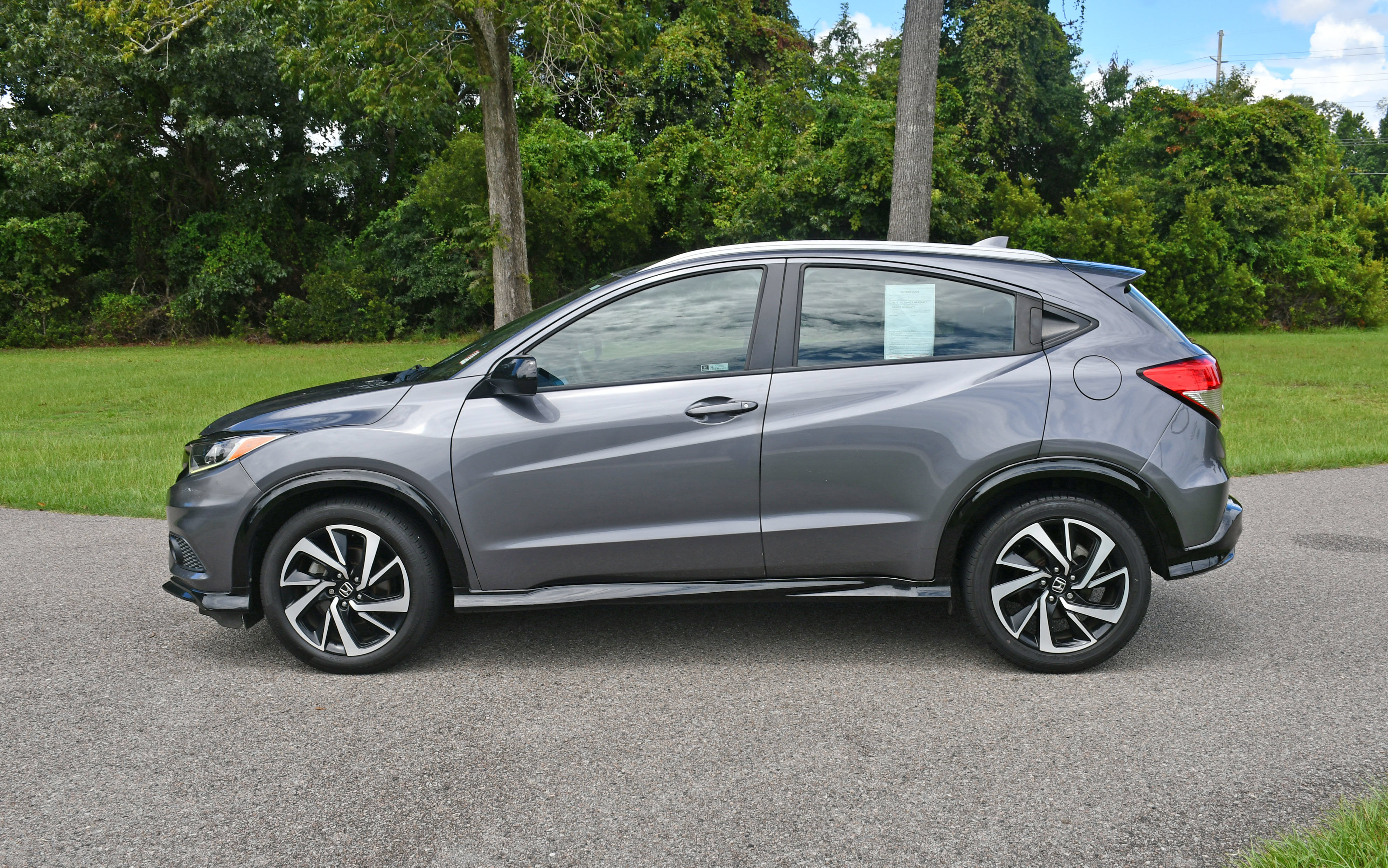 Used 2020 Honda HR-V Sport image 2
