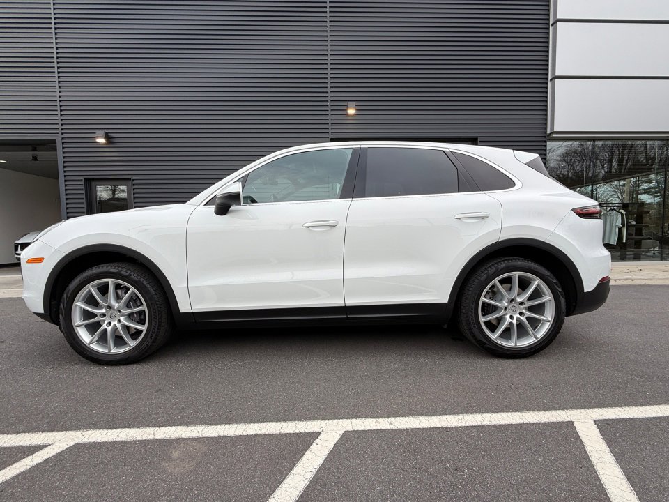 Certified 2019 Porsche Cayenne image 2