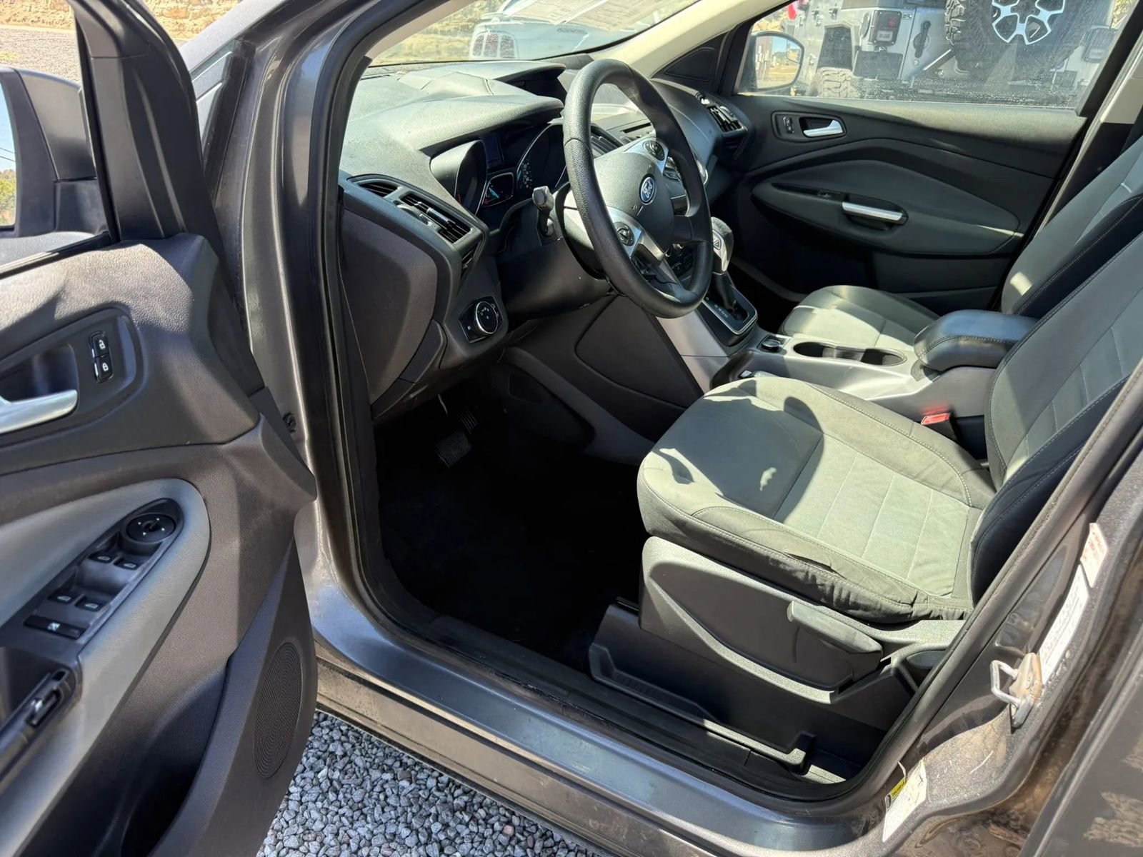 Used 2013 Ford Escape SE image 9