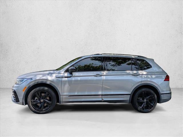 Used 2023 Volkswagen Tiguan SE R-Line FWD image 9