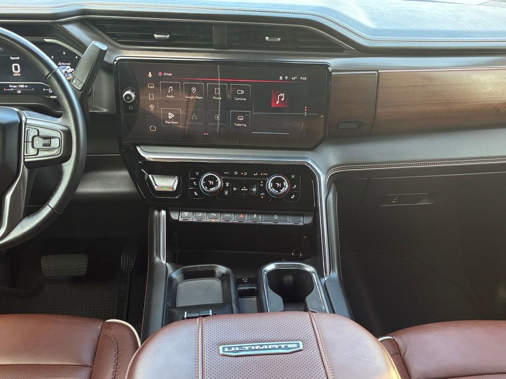 Used 2024 GMC Sierra 2500 Denali Ultimate image 3